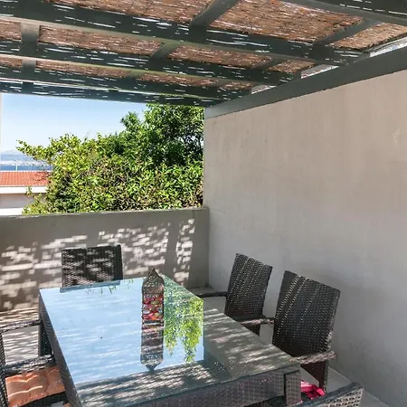 2 Bedroom Amazing In Apartamento *